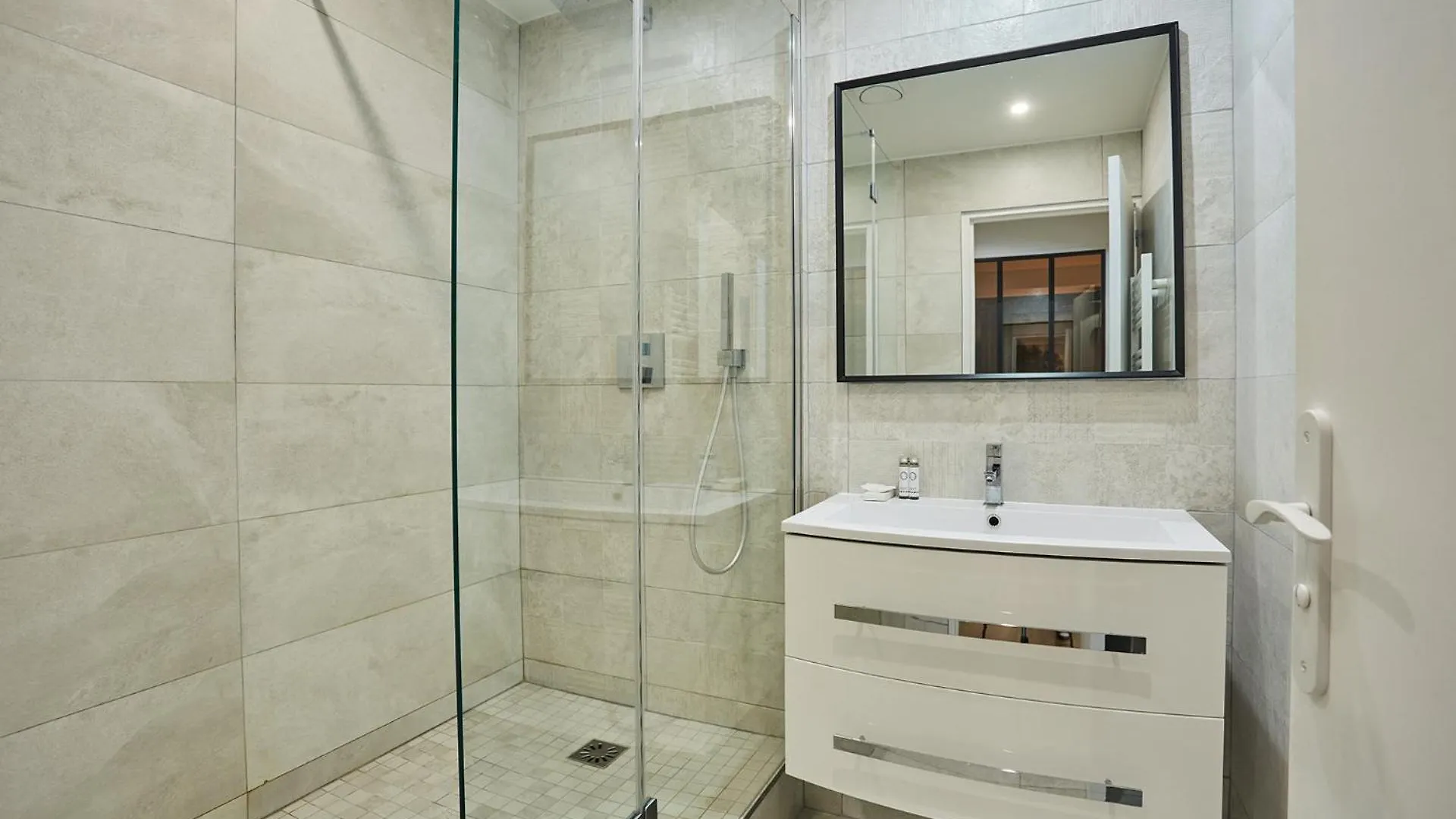 Residense Montmartre By Studio Prestige Paris