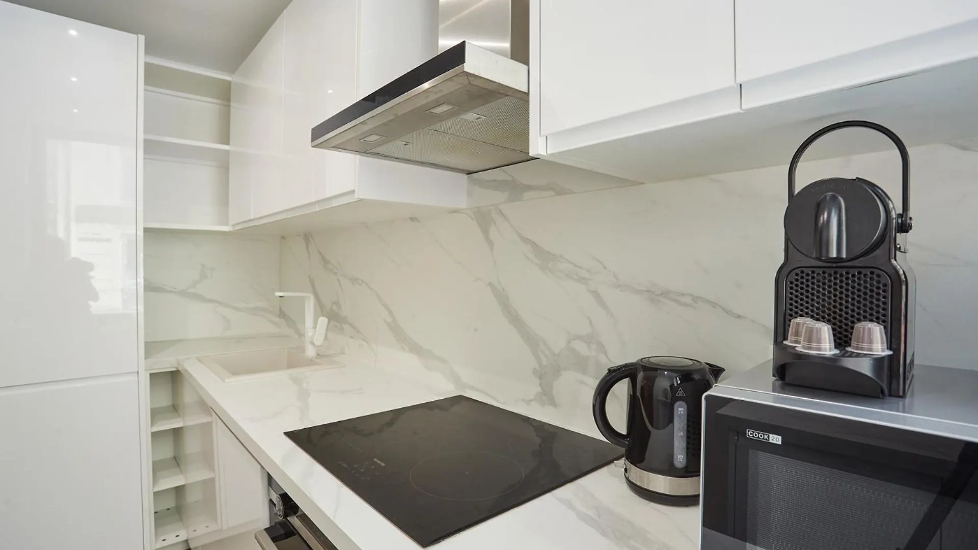 Residense Montmartre By Studio Prestige Paris France